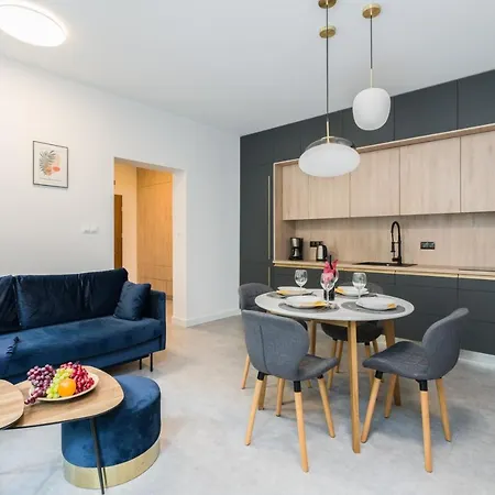 City Center Sikorskiego By Renters Apartament Poznań
