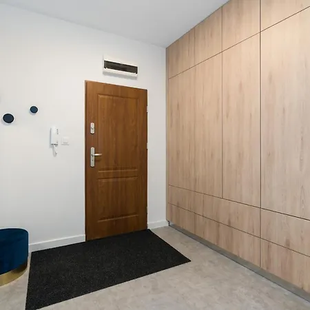 City Center Sikorskiego By Renters Познань